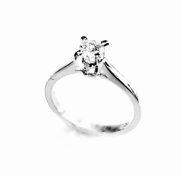 Ring Solitaire with Diamond