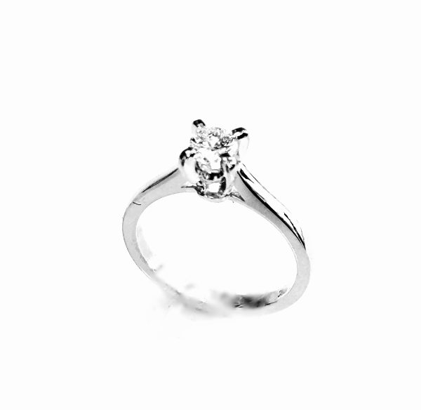 Ring Solitaire with Diamond